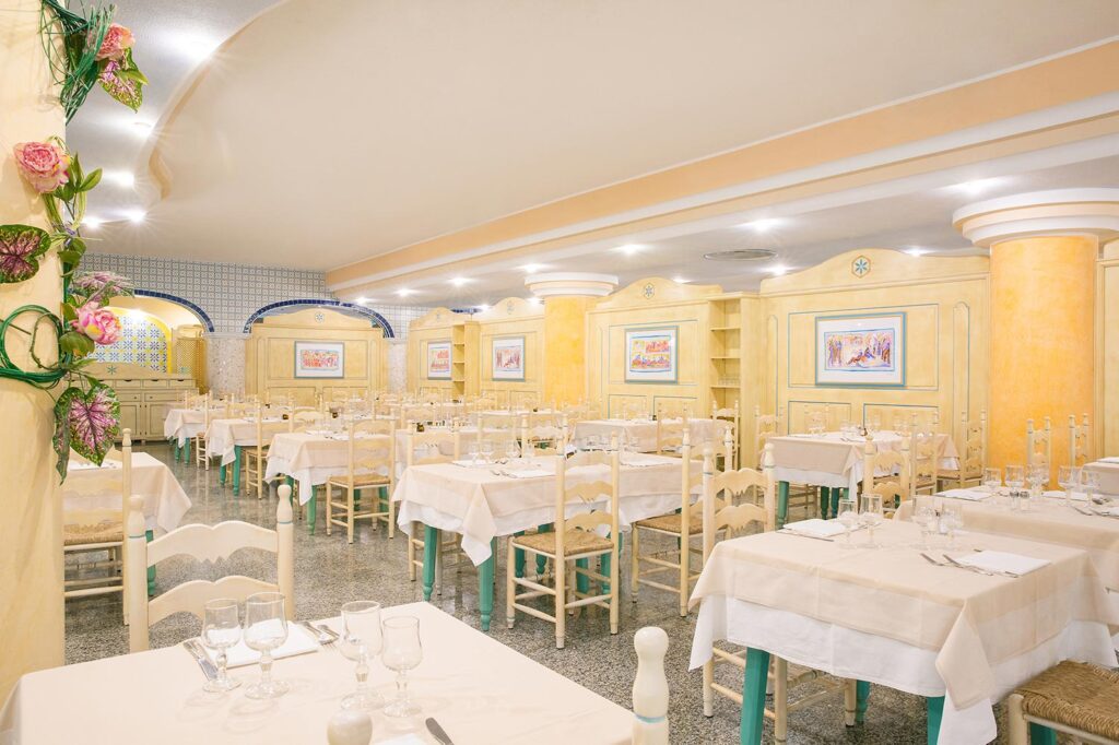 ristorante-principale-club-hotel-marina-beach